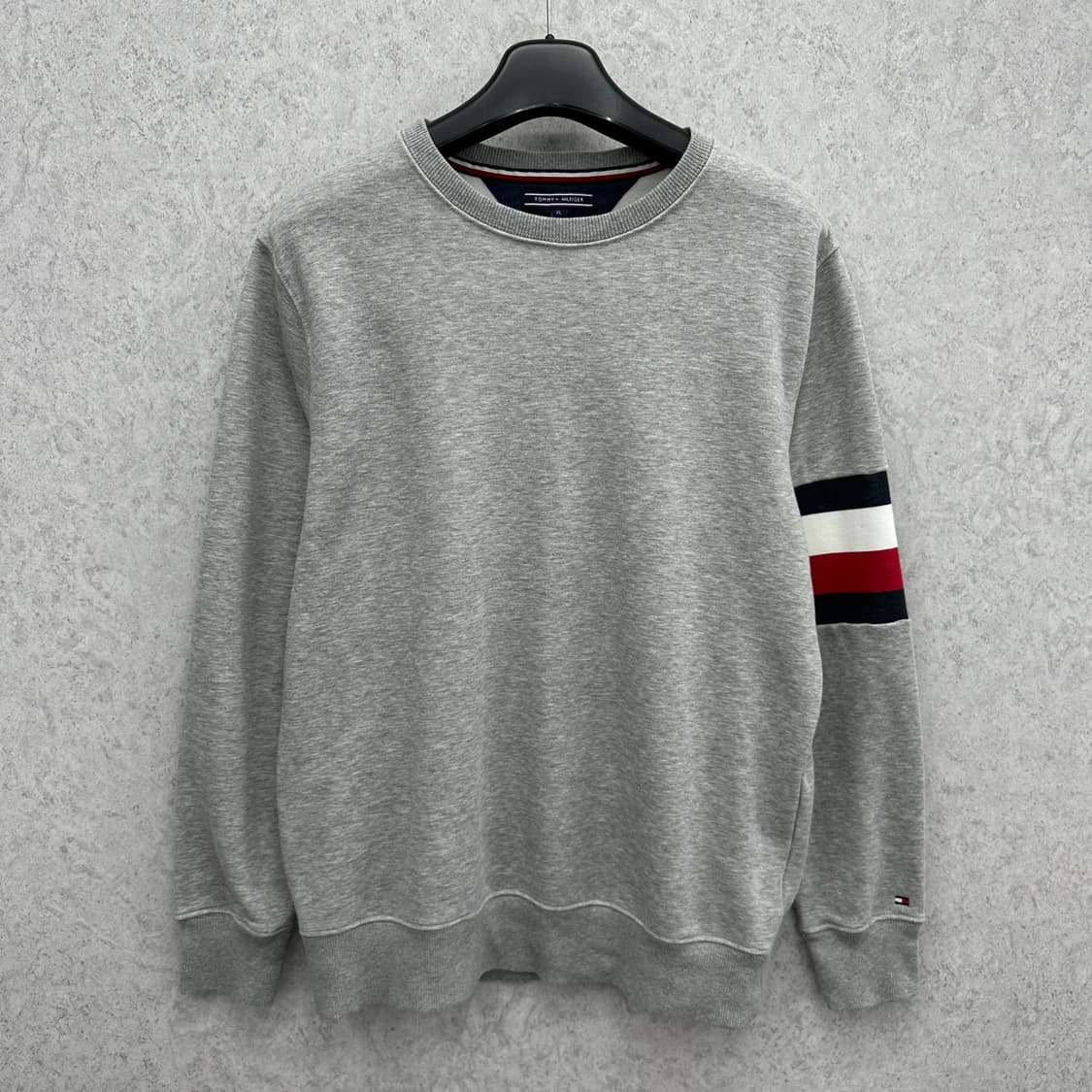 105 타미힐피거 남자 맨투맨 상품이미지1