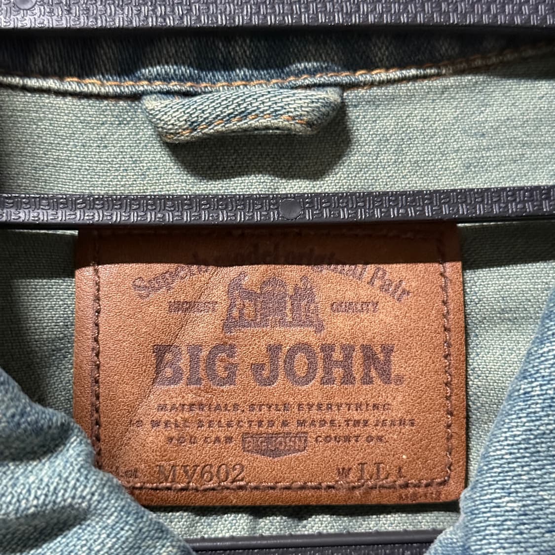 Big John 빅존 샌드워싱 크롭 데님 트러커 자켓 상품이미지6