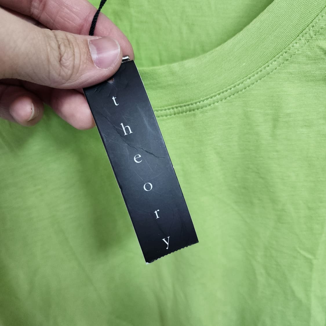 띠어리 연두색 긴팔 티셔츠 상품이미지3