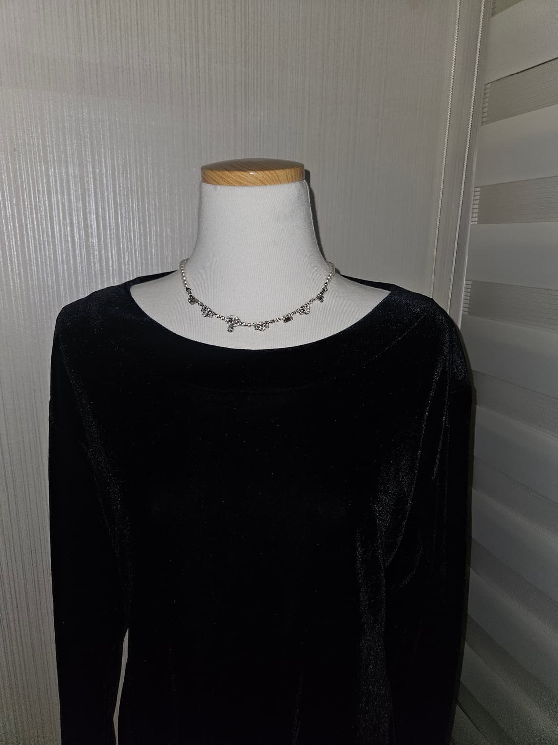 SASARI 히메 다크블랙 벨벳 원피스 상품이미지2