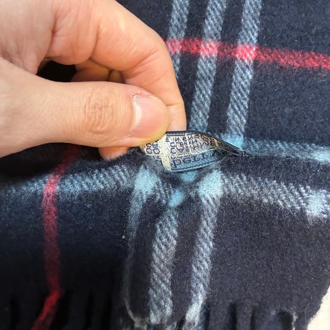 버버리 정품 캐시미어 머플러 체크 상품이미지4