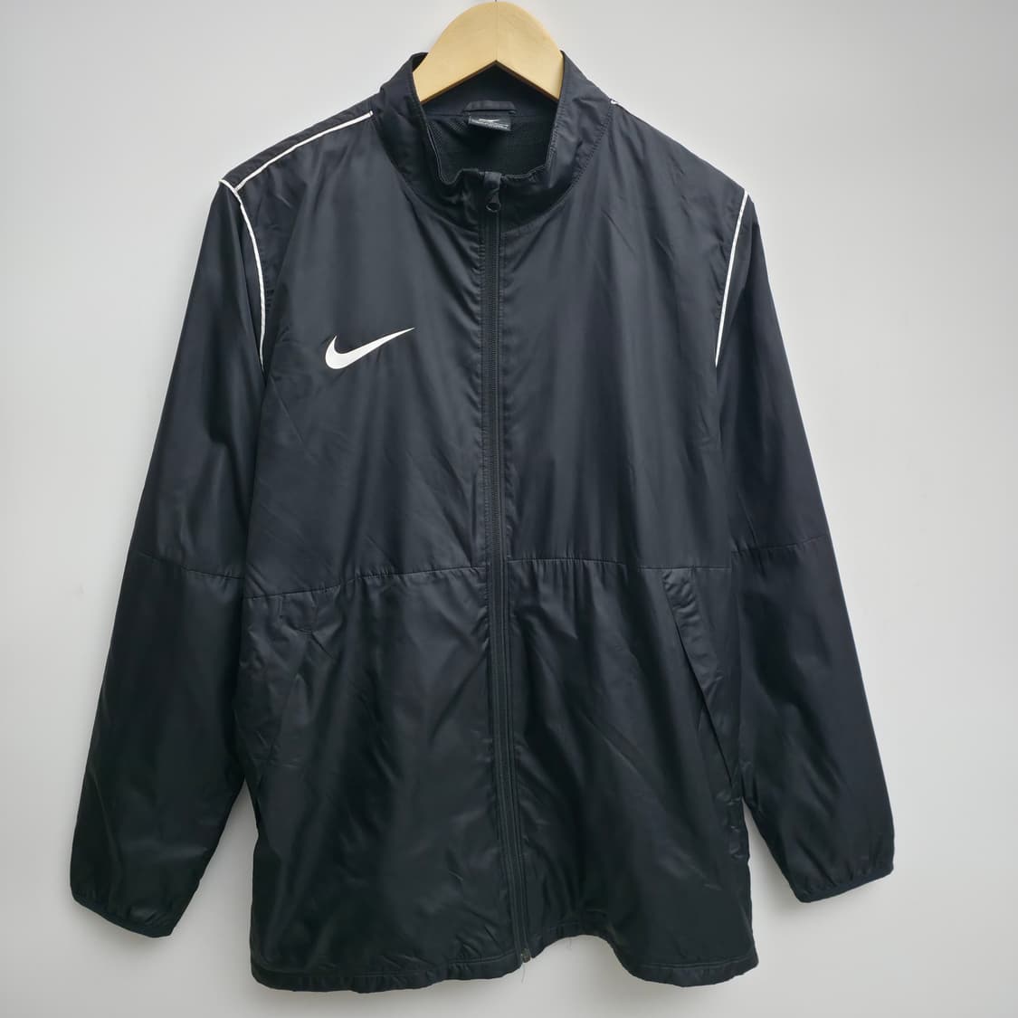 [L] 나이키 블랙 바람막이 상품이미지1