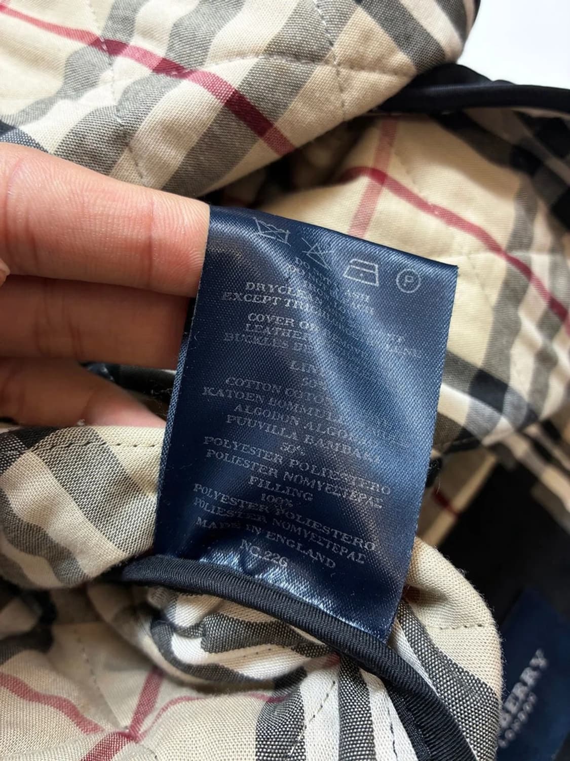 버버리 00's 체크 안감 퀼팅 자켓 PN8920 상품이미지8