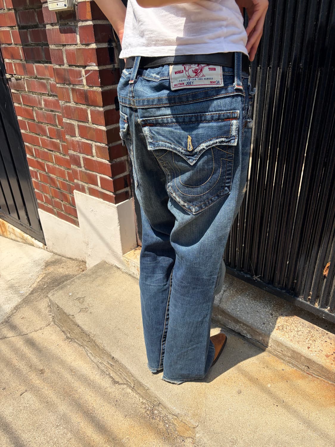 31) True Religion Joey 부츠컷 데님 팬츠 상품이미지4