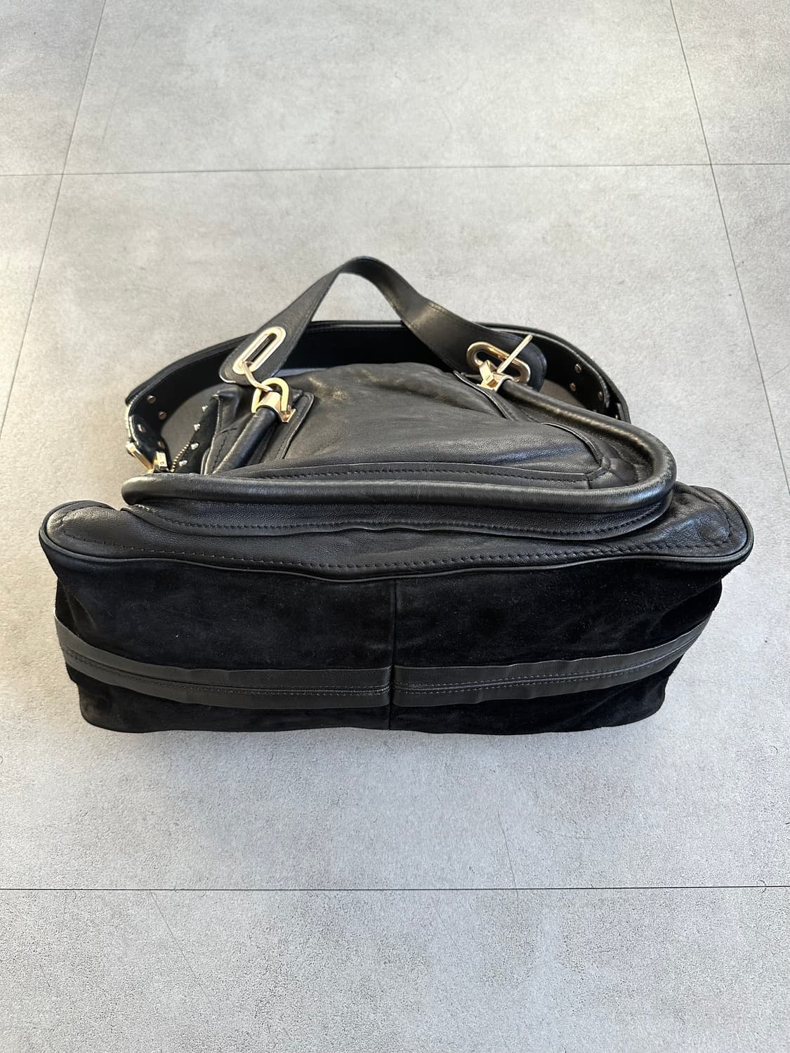 끌로에 파라티 스터드 레더백 상품이미지4