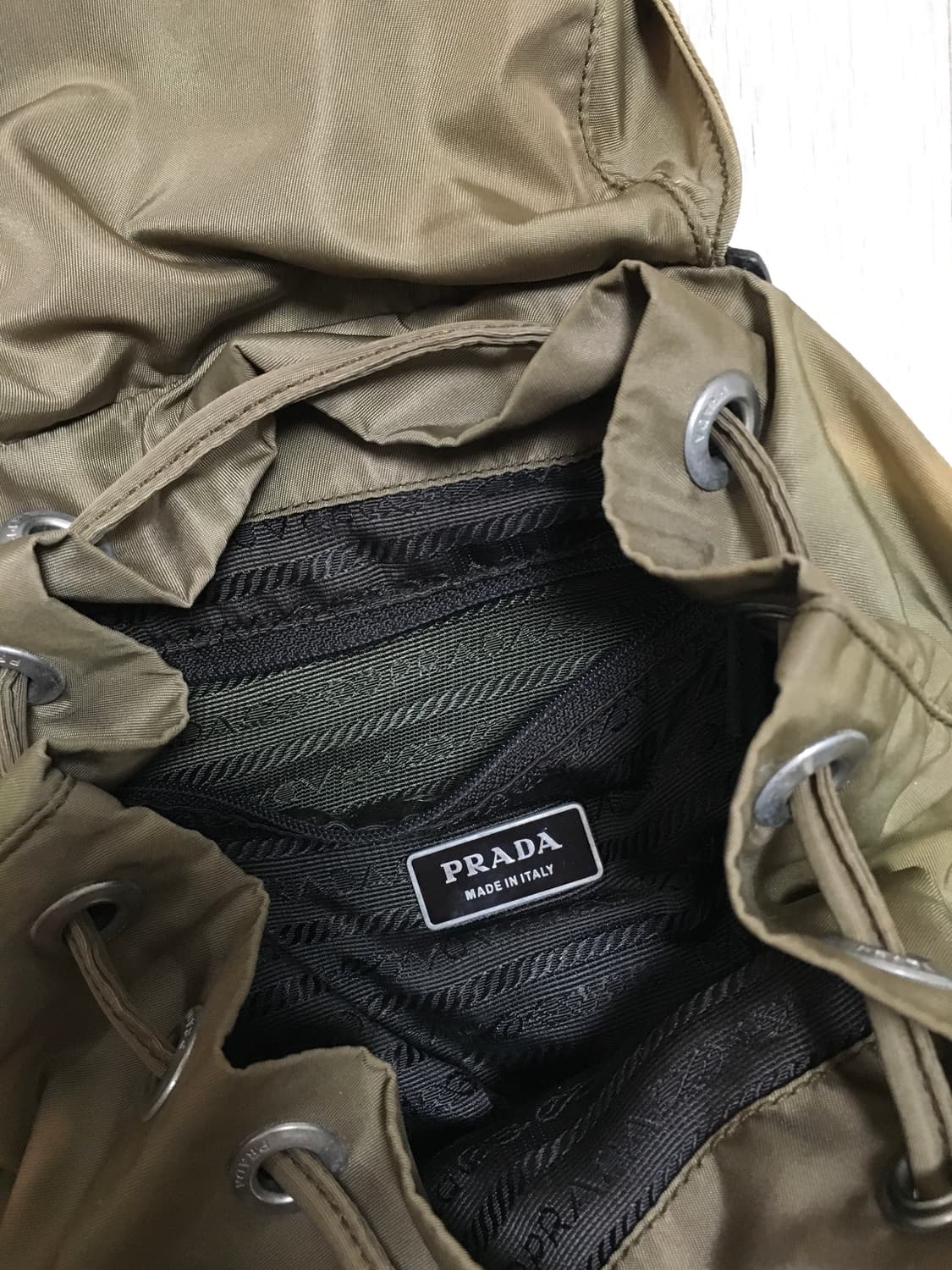 프라다 빈티지 삼각로고 백팩 상품이미지3