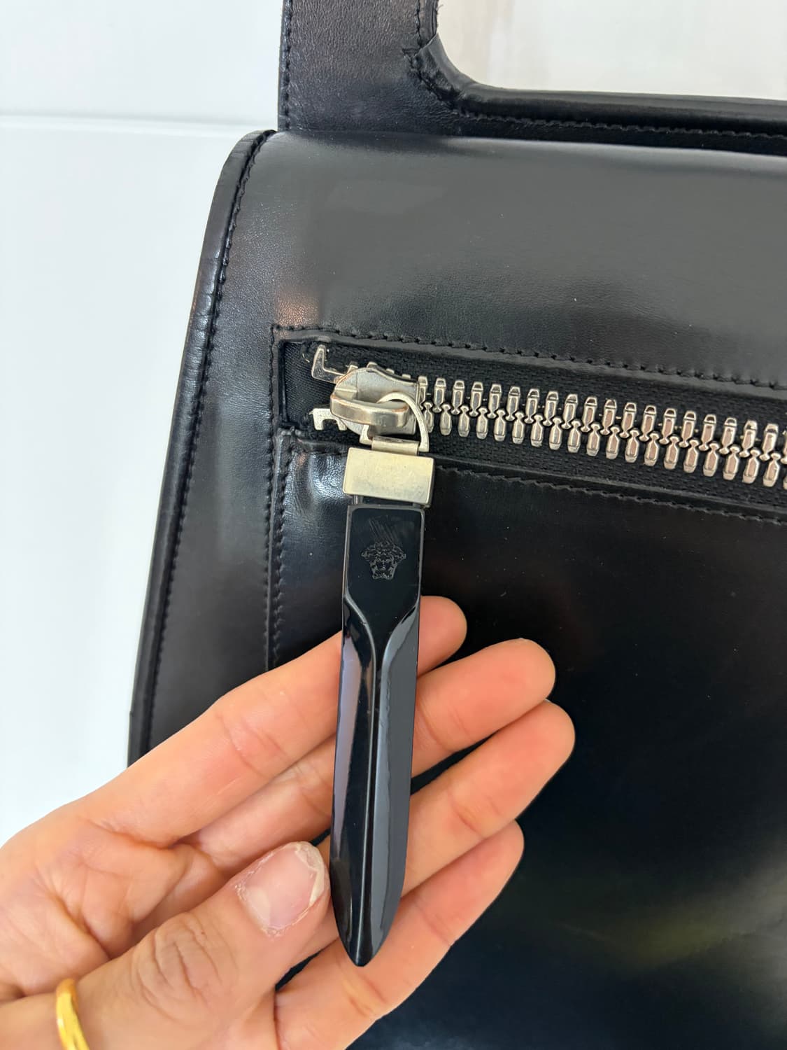  베르사체 소가죽 크로스백 정품  상품이미지2