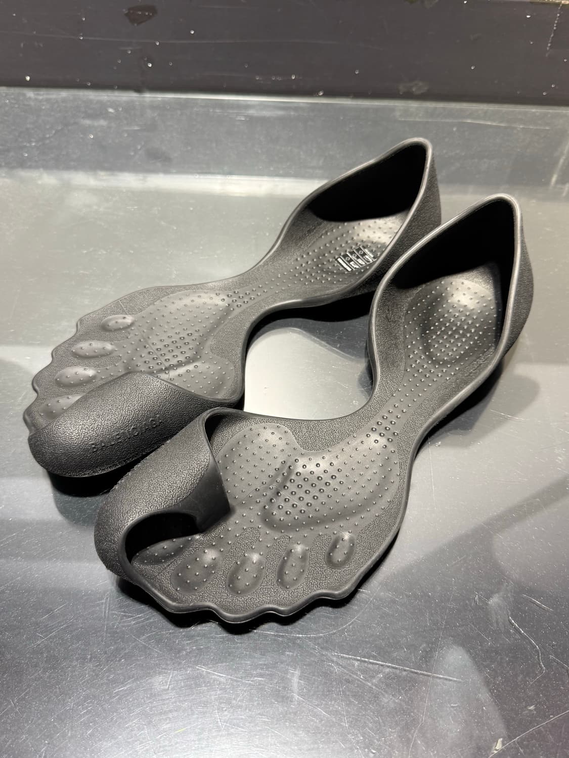 발렌시아가 제로 스니커즈 42 블랙 상품이미지1