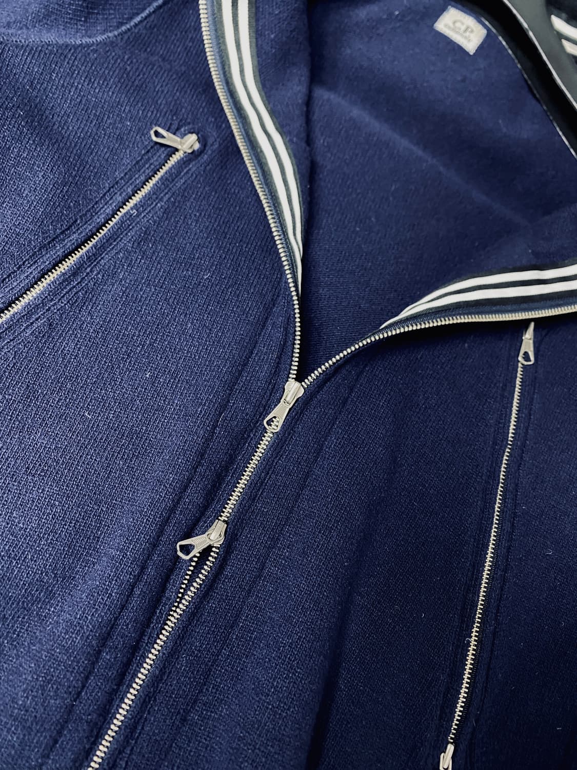 cp컴퍼니 고글 니트 후드 집업 네이비 105사이즈 상품이미지7