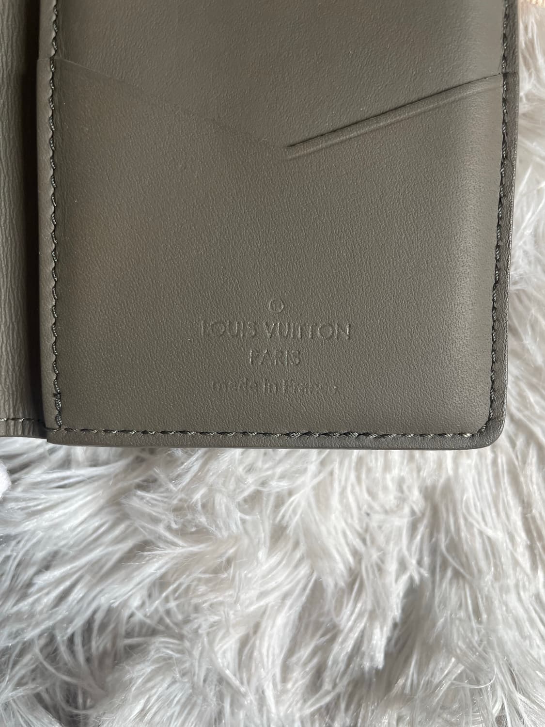 [정품/A급] 루이비통 에어로그램 오거나이저 카드지갑 카키 상품이미지4