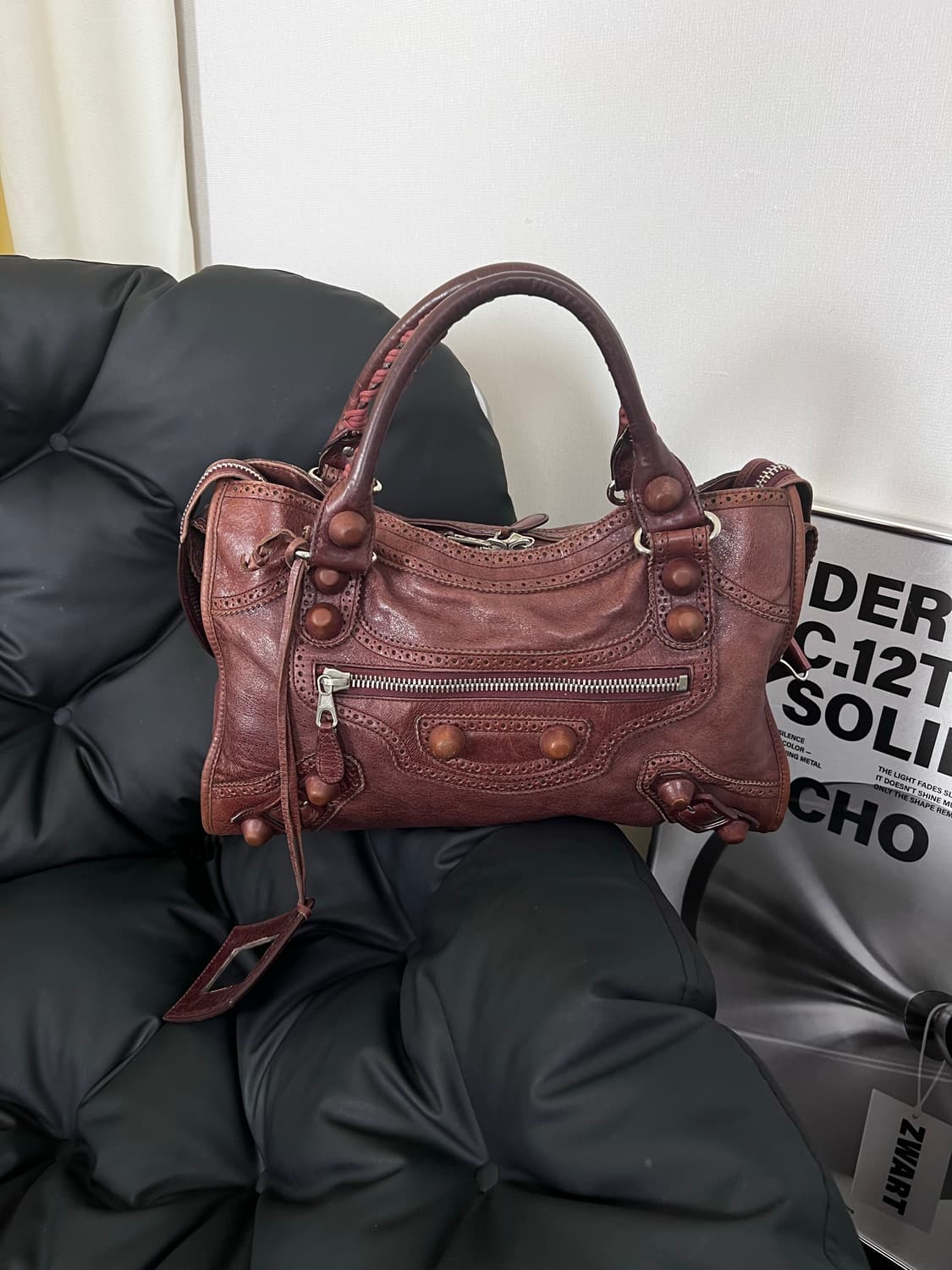 발렌시아가 자이언트 모터백 상품이미지2