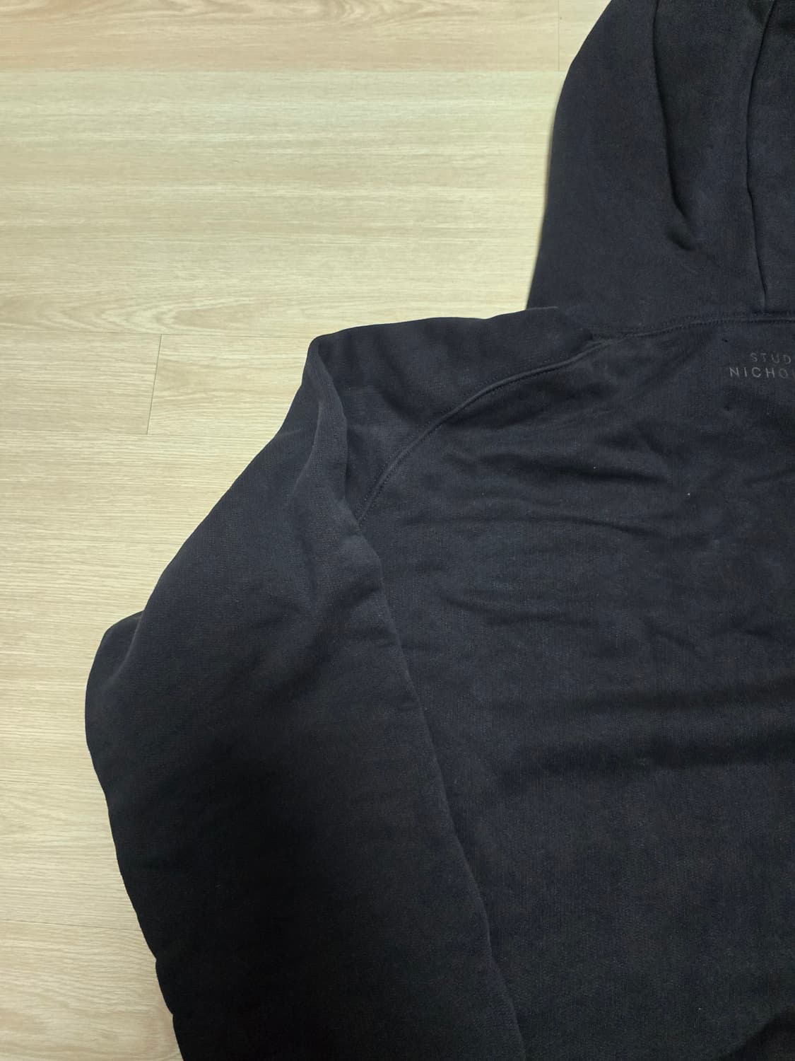  스튜디오니콜슨 후드 네이비
- XL 사이즈 상품이미지7