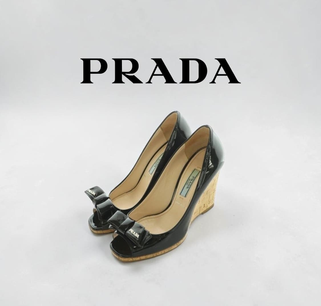 프라다 PRADA 페이턴트 리본 오픈토 웨지힐 / 사이즈 35 상품이미지1