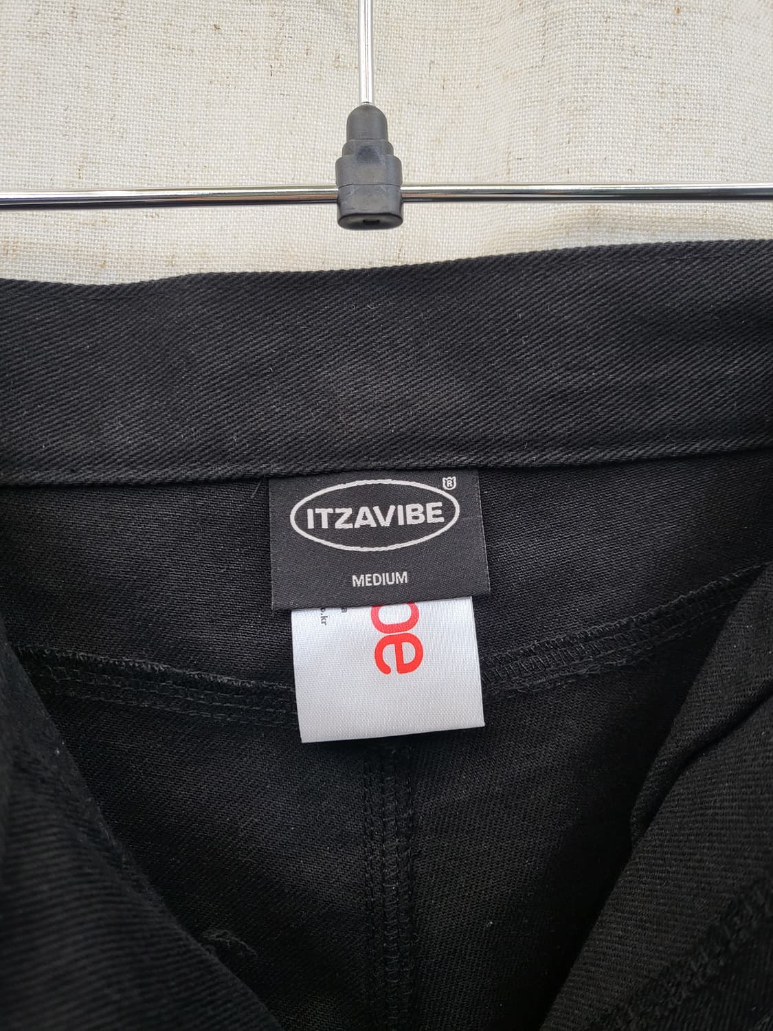 잇자바이브 블랙 자수 와이드 팬츠 상품이미지3
