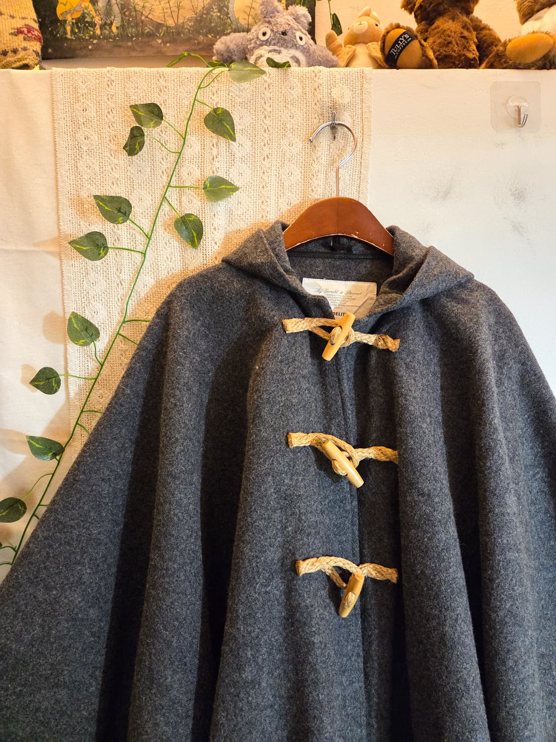 토글 버튼 케이프 코트 상품이미지2