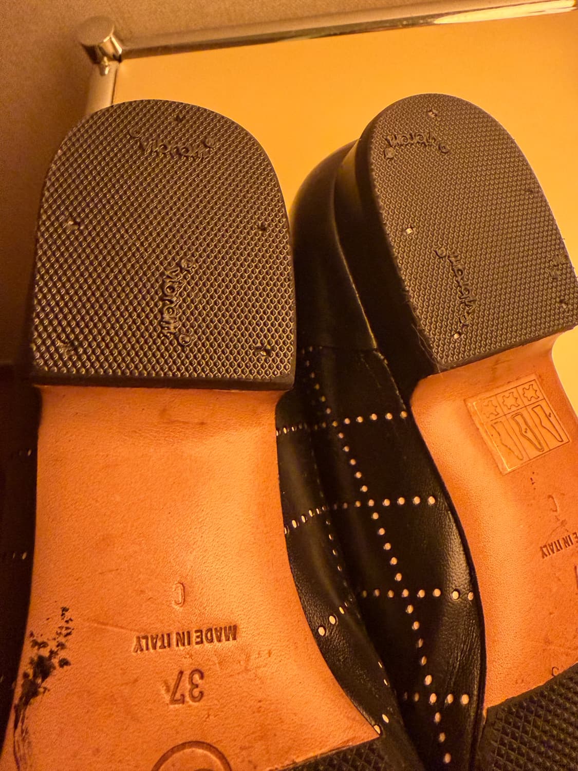 샤넬 로고 구두 단화 37(정품/상태최상) 상품이미지5