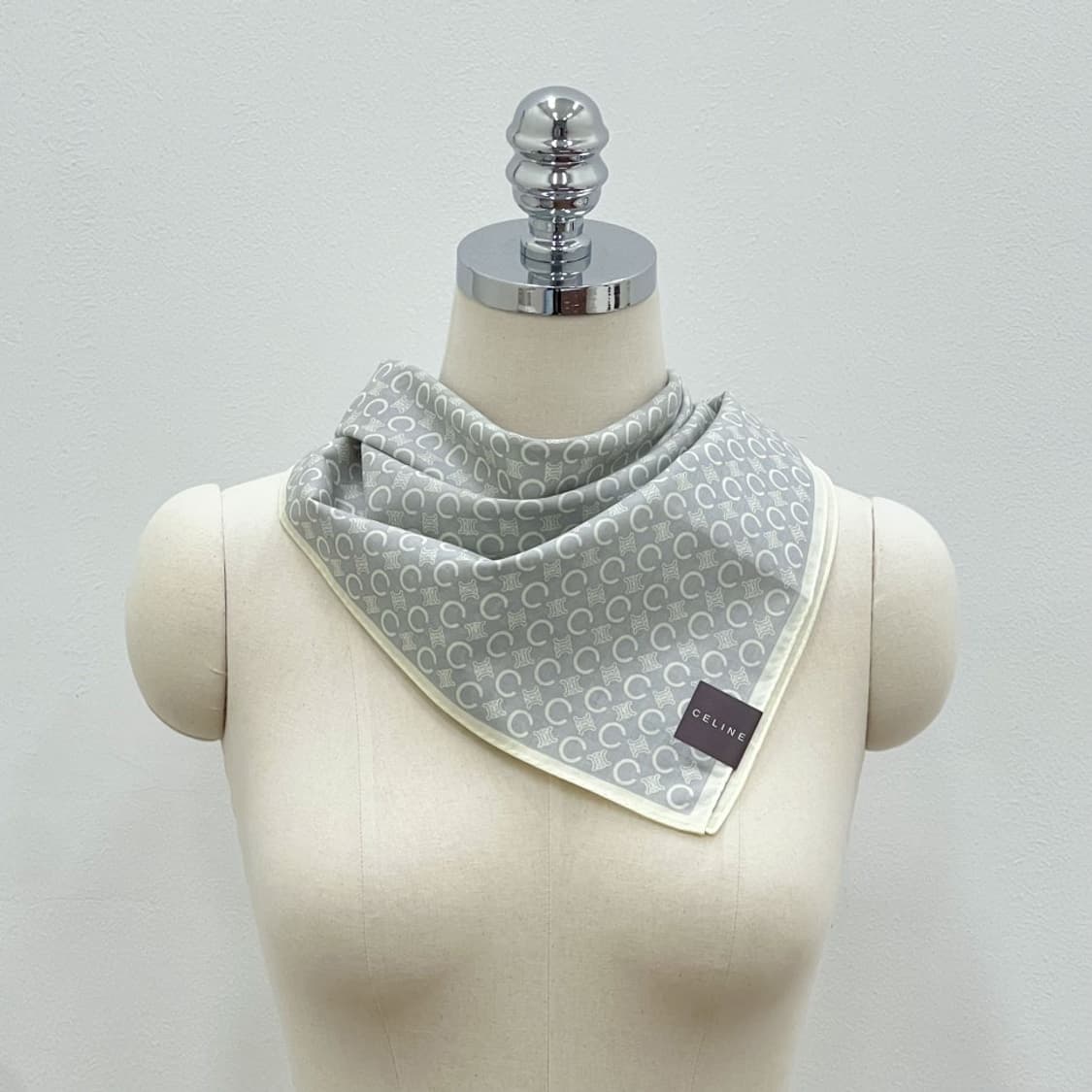(새상품) celine / 셀린느 쁘띠스카프 손수건 상품이미지8