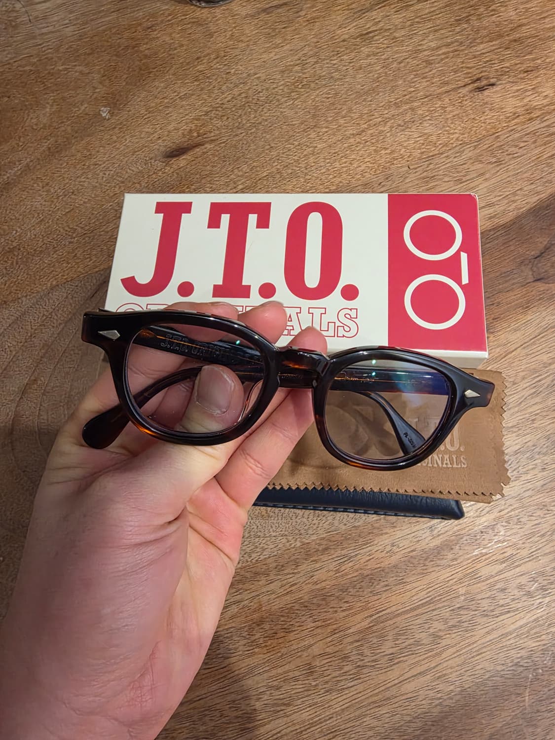 줄리어스타르트옵티컬 데미엠버 판매합니다  상품이미지2