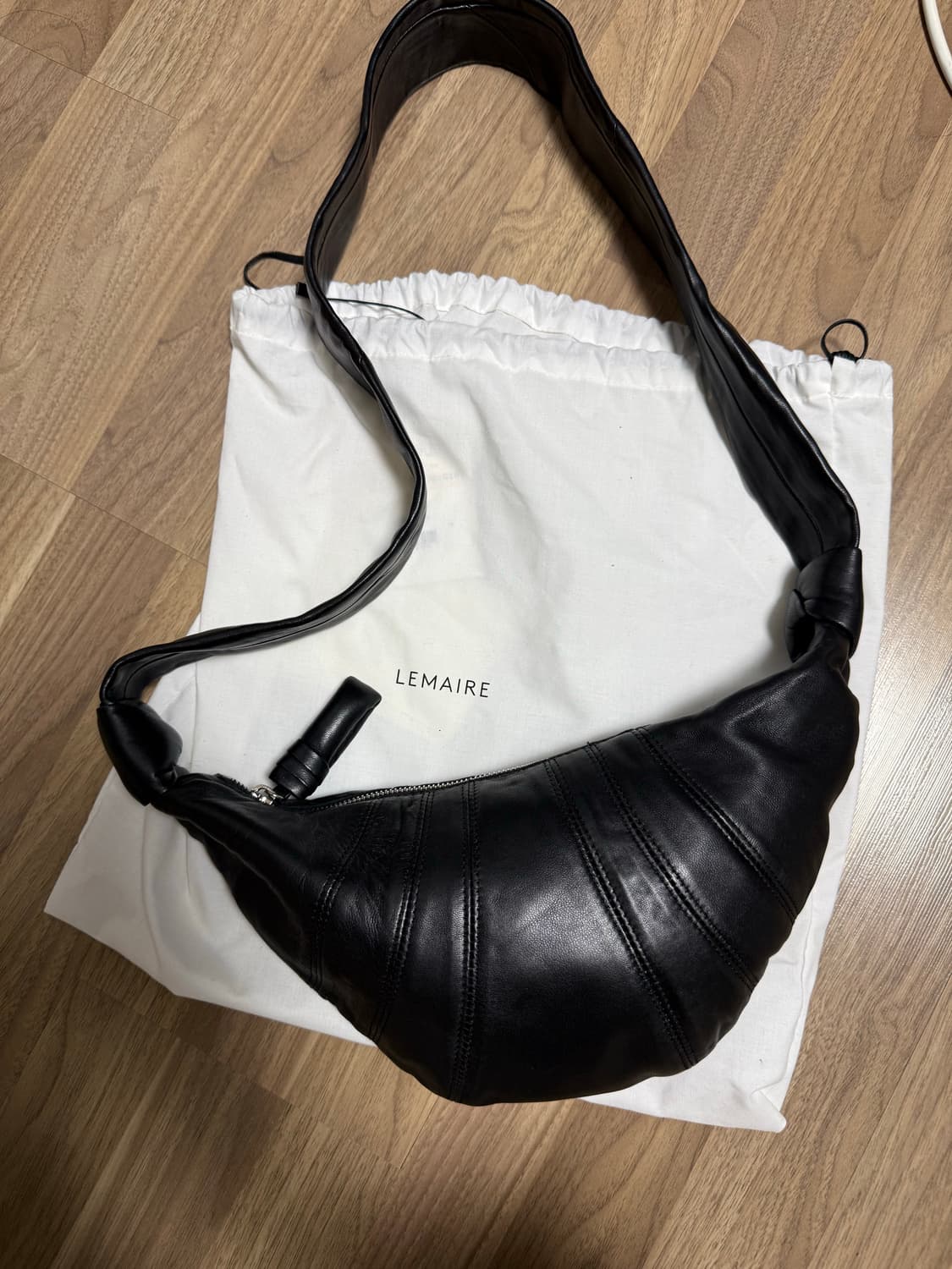 르메르 크루아상 범백 램나파 스몰 상품이미지1