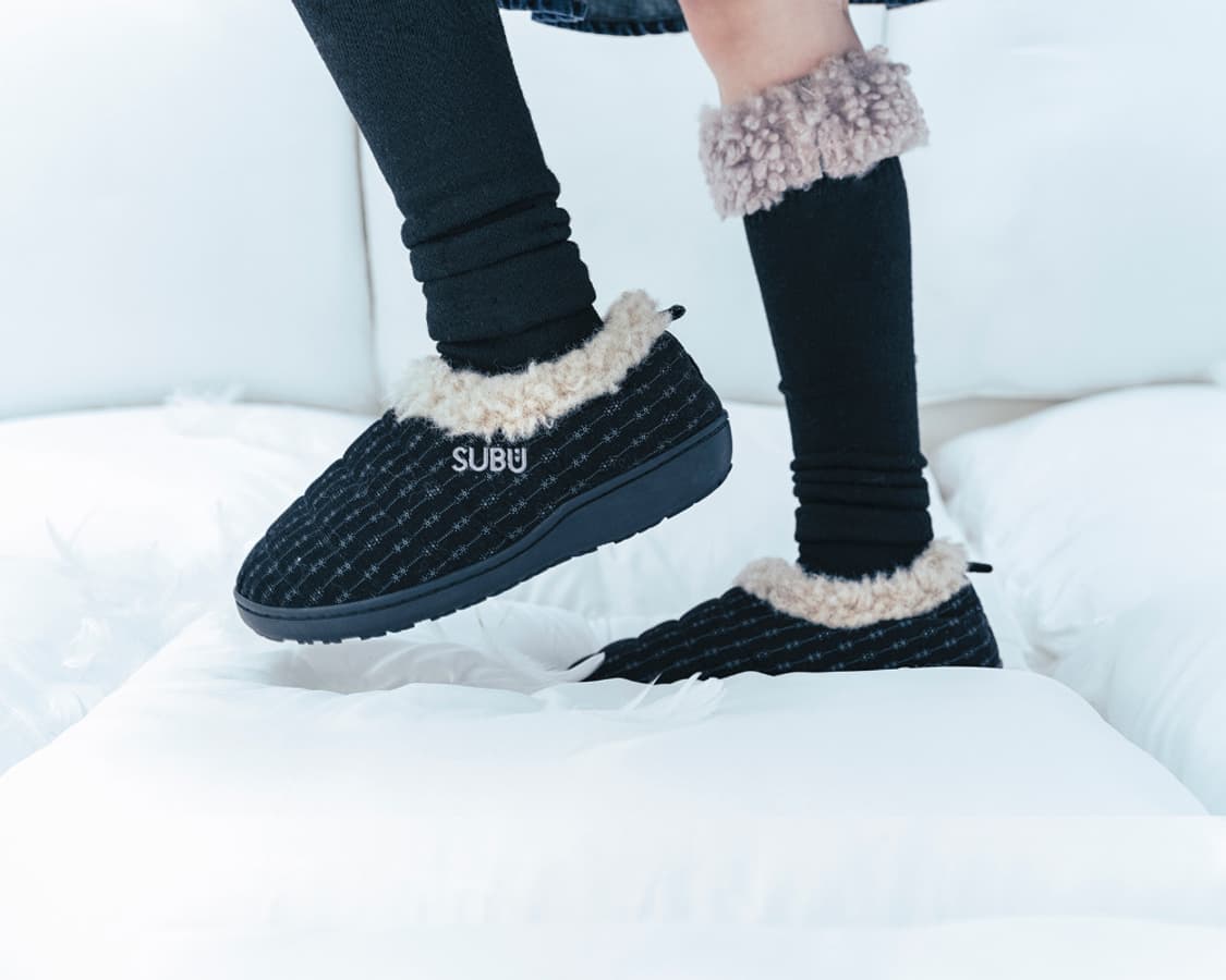 코이세이오 X 스부 스너그 패딩 슈즈 블랙 상품이미지3