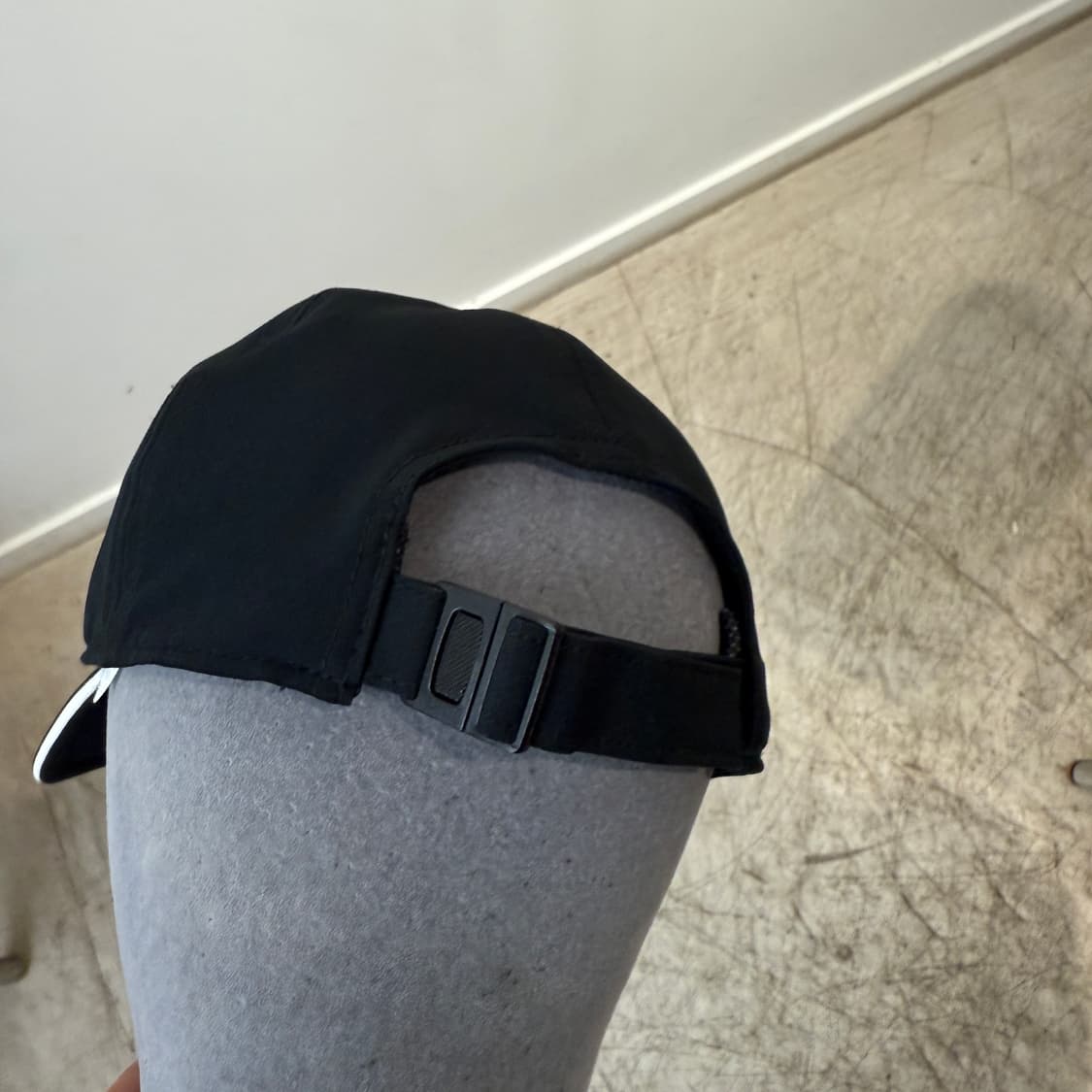 아디다스 AEROREADY 러닝볼캡 OS 상품이미지5