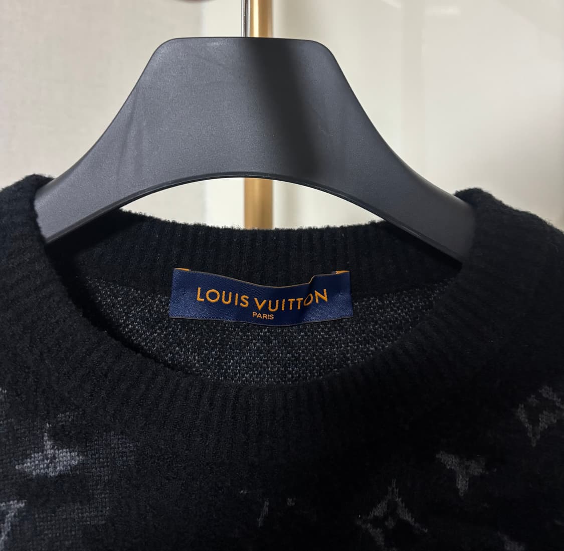 루이비통 디스트레스드 모노그램 크루넥 니트   상품이미지3