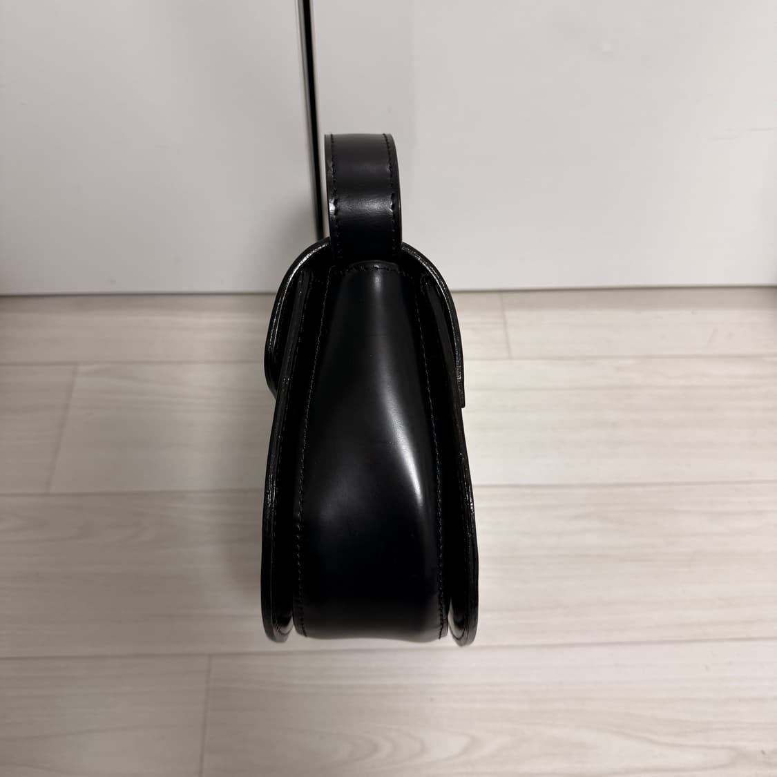 꼼데가르송 꼼데가르송 폴드 오버 탑 미니백 상품이미지3