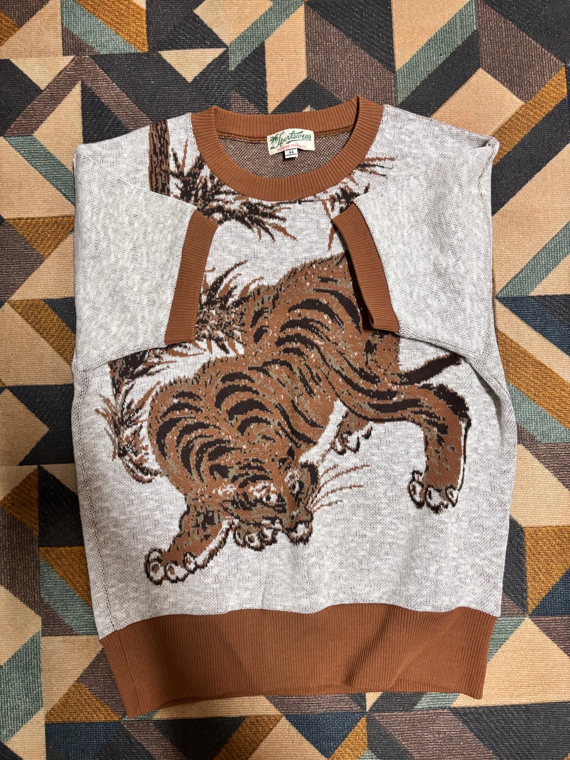 엣라코 토라 썸머니트 44사이즈 판매합니다 see 상품이미지1