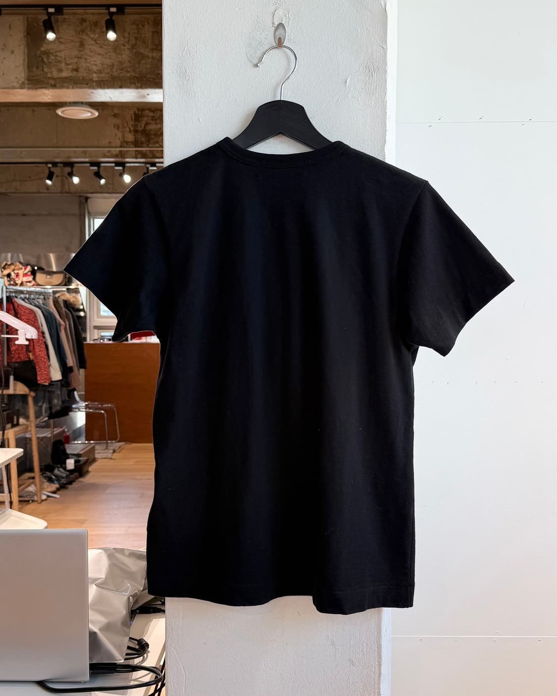 꼼데가르송 플레이 블랙 레드 하트로고 프린팅 하프티  상품이미지7