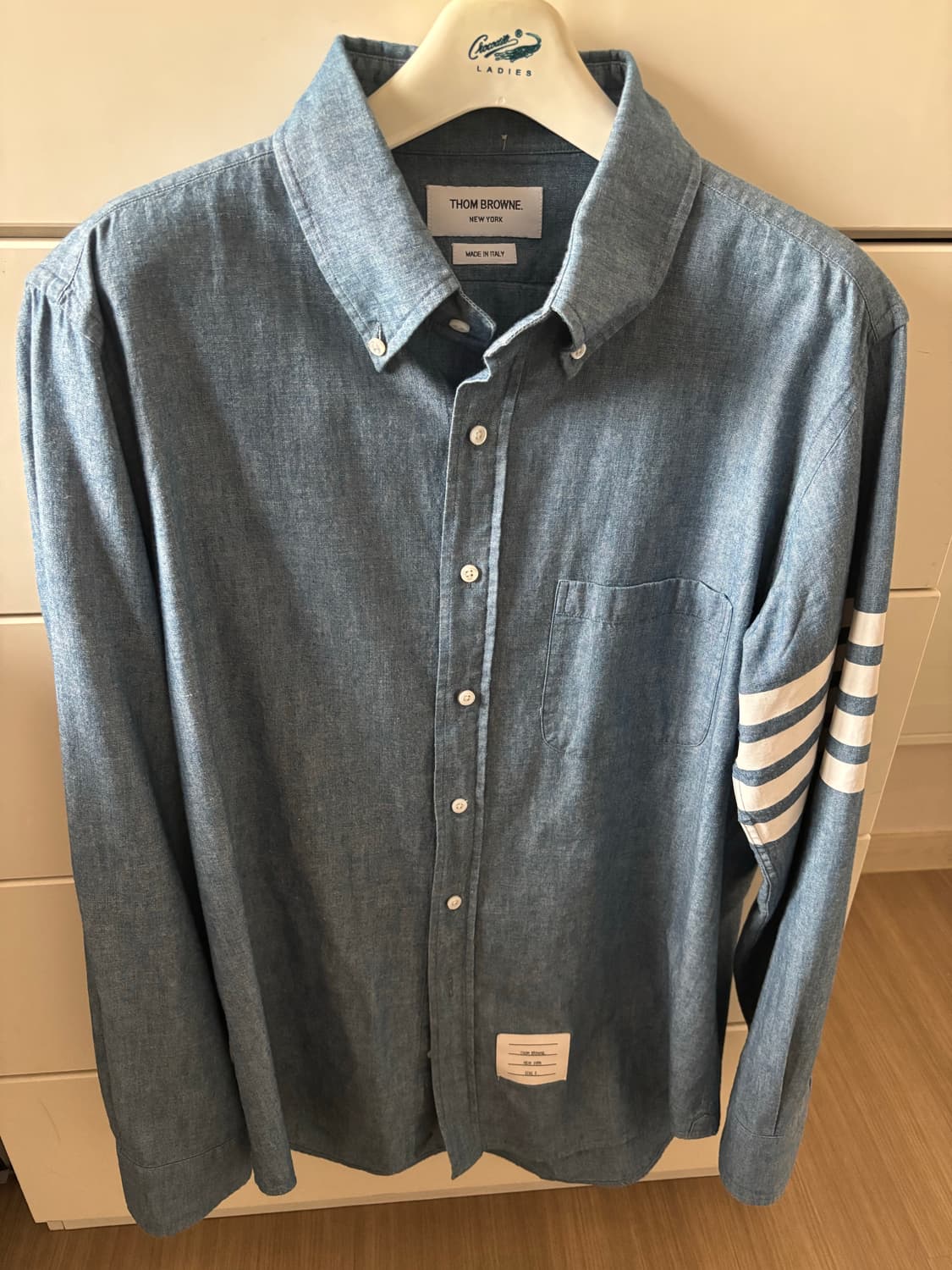 톰브라운 셔츠 상품이미지1