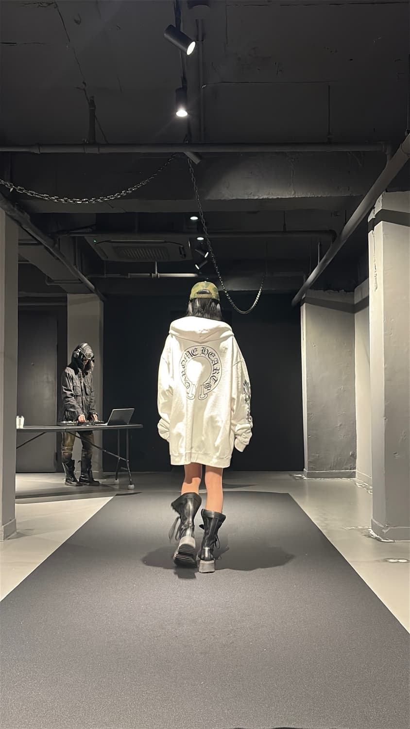 크롬하츠 홀스슈 오버핏 후드집업 상품이미지9