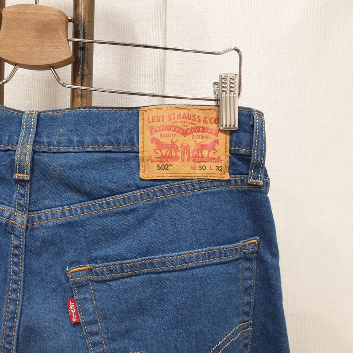 리바이스 502 레귤러 테이퍼드핏 데님 청바지 30 상품이미지5