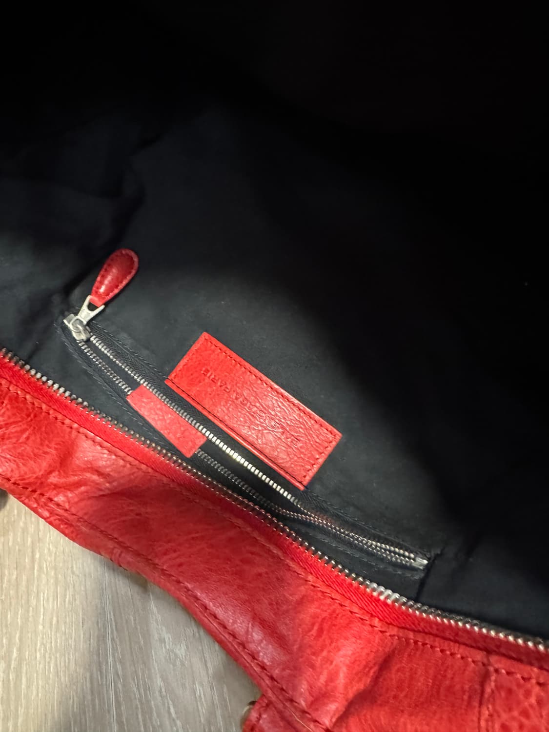 발렌시아가 클래식 워크 시티백  상품이미지4