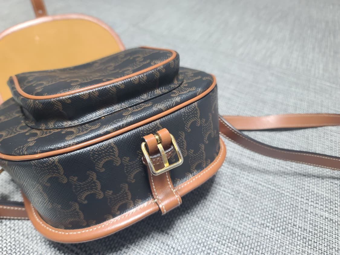 셀린느 폴코백 풀코백 미디엄 탄 트리옹프 크로스백 상품이미지8