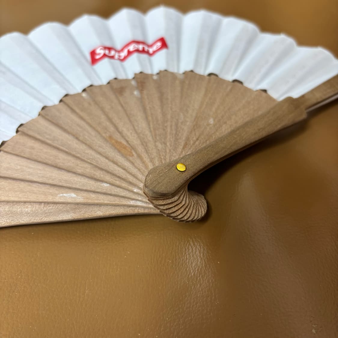 슈프림 사스콰치패브릭스 콜라보 우드 부채 상품이미지5