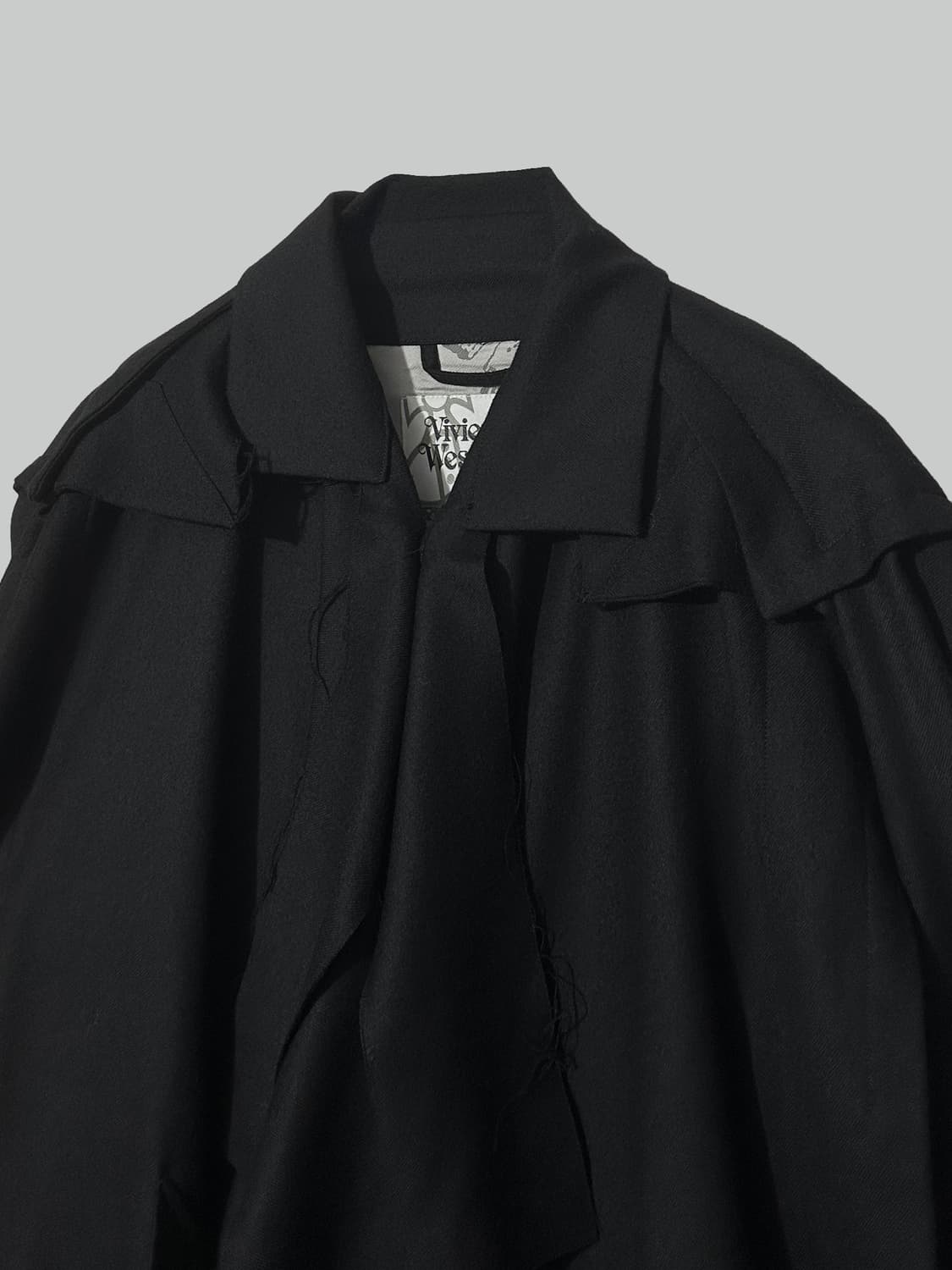 비비안 웨스트우드 케이프 코트 상품이미지4