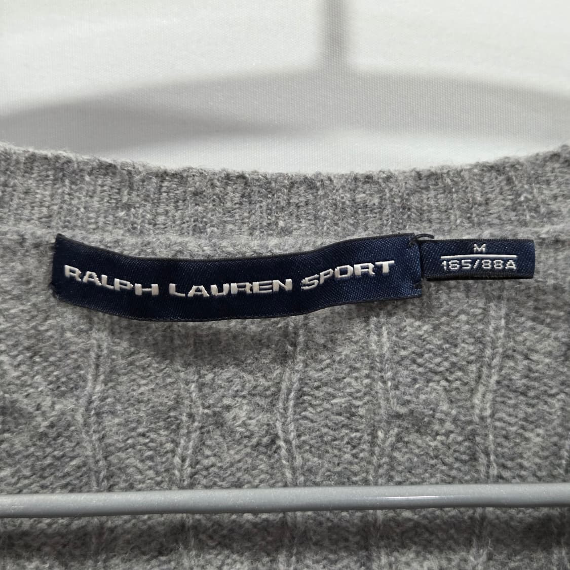 폴로랄프로렌 스포츠 우먼 램스울 케이블 브이넥 니트 M 상품이미지3