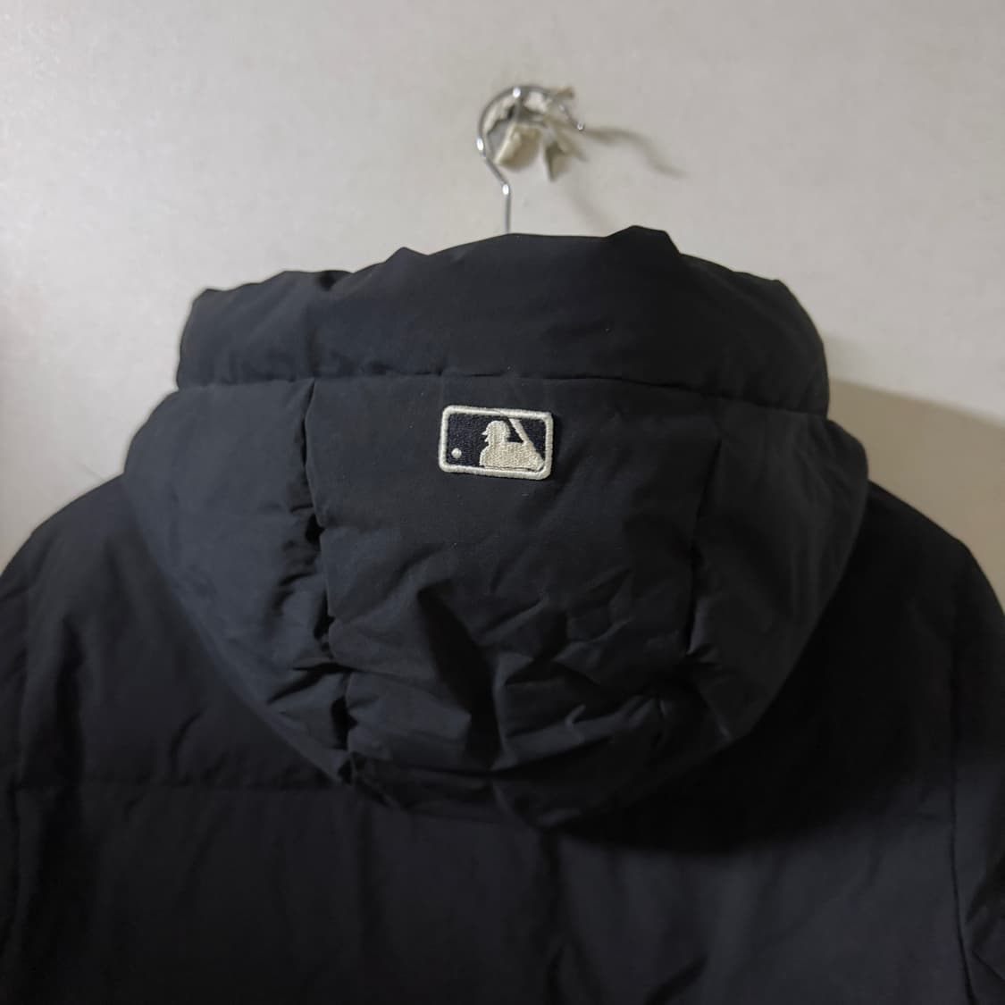 엠엘비 MLB 뉴욕양키즈 카리나 롱패딩 점퍼 85 (66-77) 상품이미지3