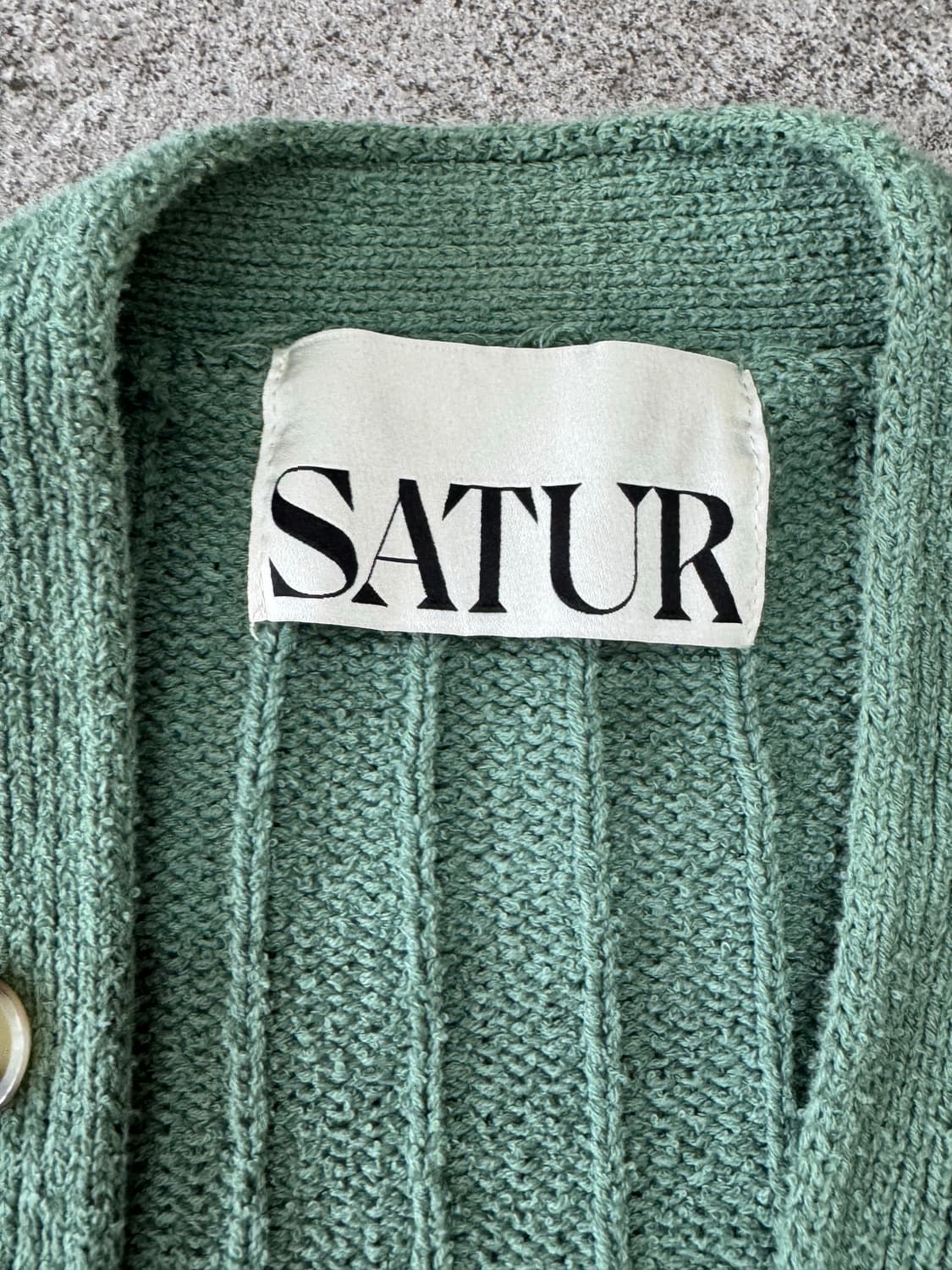 satur 가디건 판매합니다. 상품이미지2