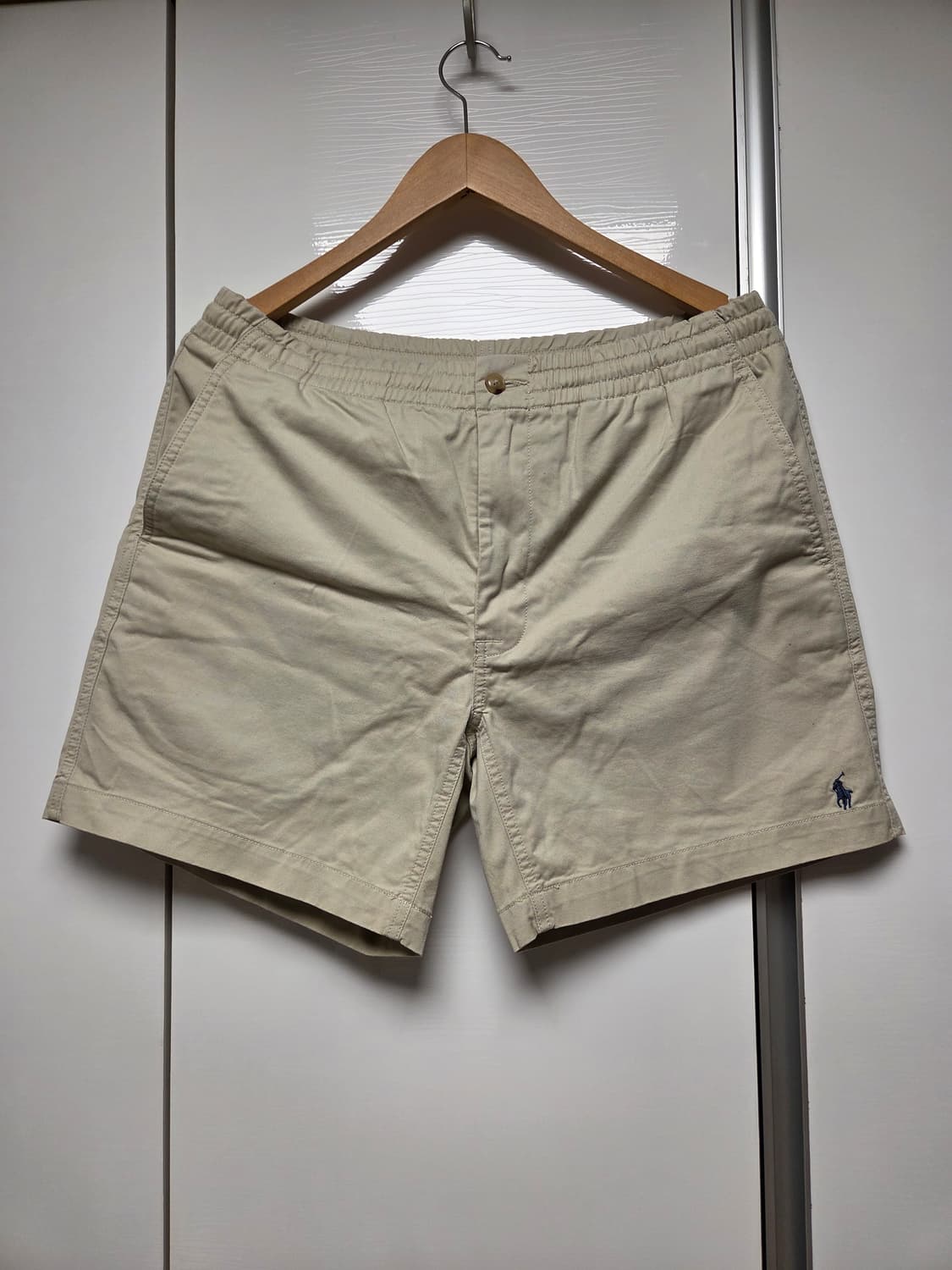 폴로 랄프로렌 클래식핏 반바지 (6인치/M/베이지) 상품이미지1