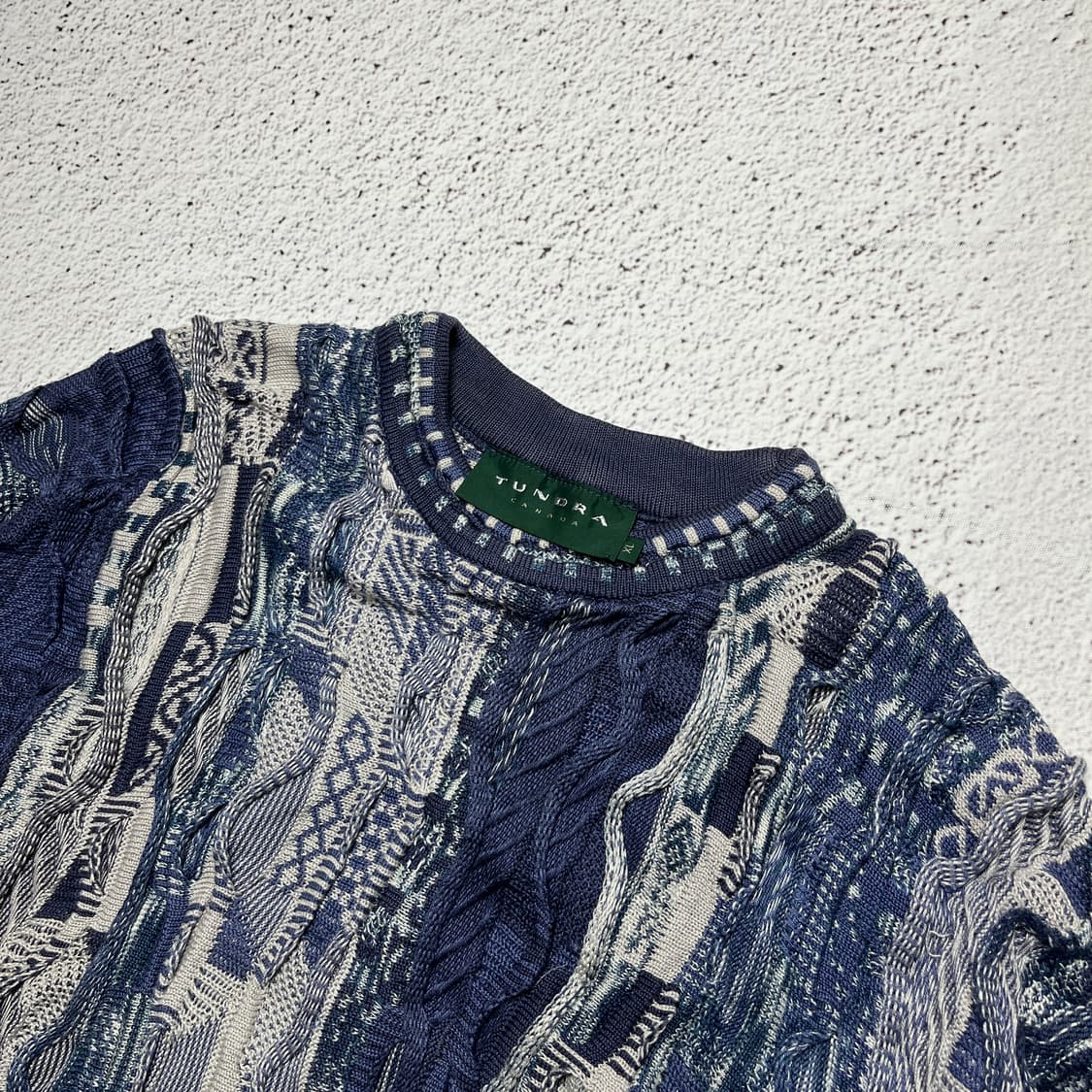 Vintage 90s TUNDRA Knit Sweater 상품이미지3