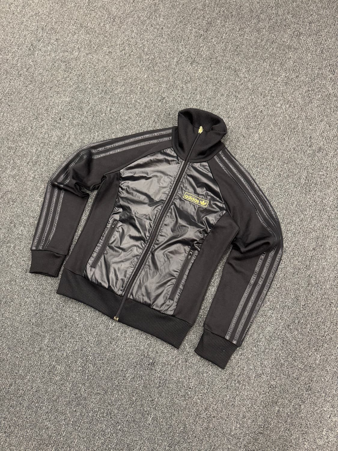 아디다스 빈티지 y2k 여성 금장 블랙 져지 상품이미지1