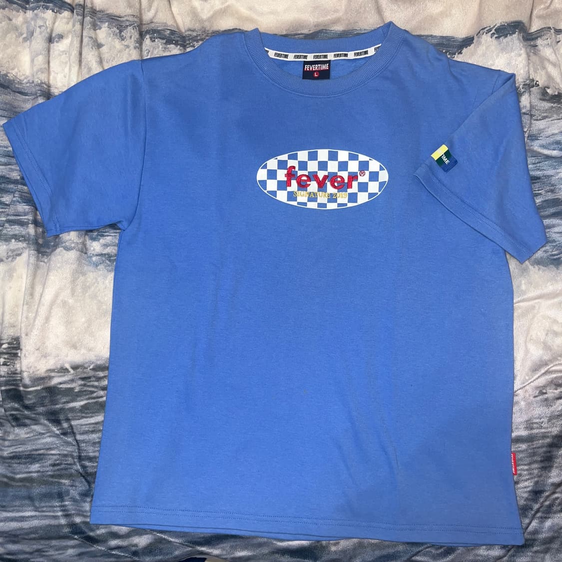 FEVERTIME Check Logo Blue T-shirt 상품이미지1