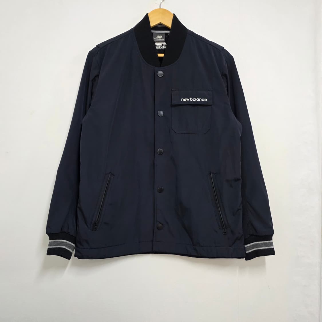 L 100 뉴발란스 바시티자켓 다크네이비 상품이미지2