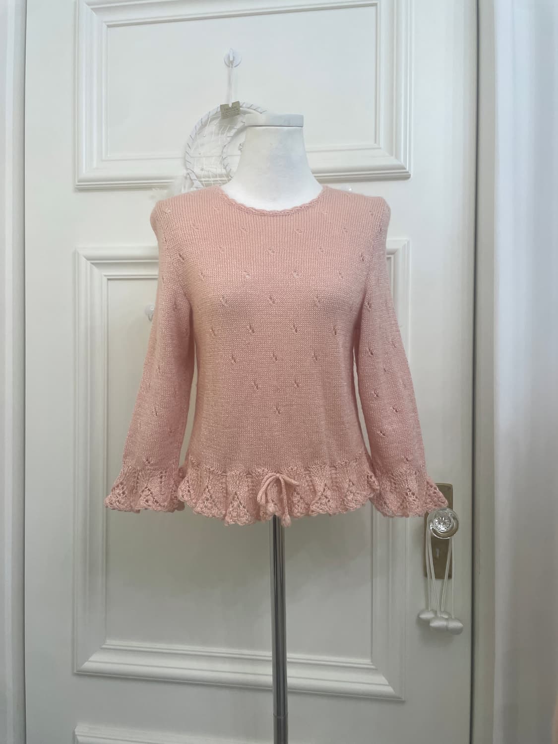 coral crochet waist lace-up sweater 상품이미지1