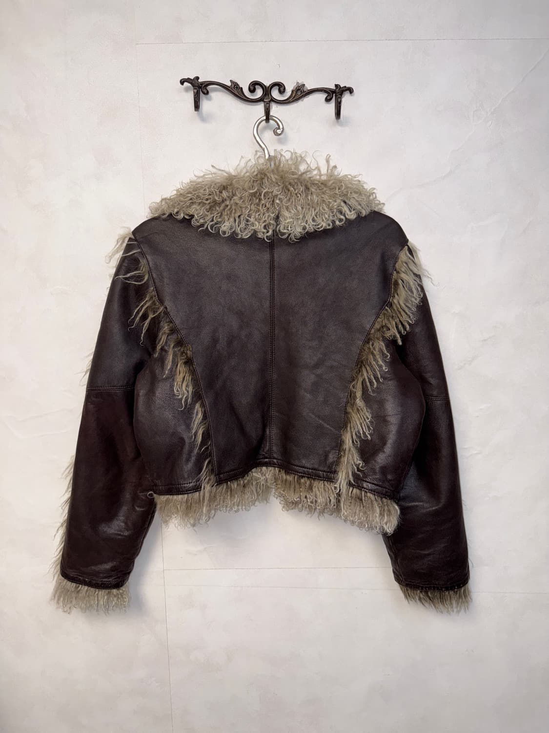 Dark brown grunge fur strap mustang 상품이미지3