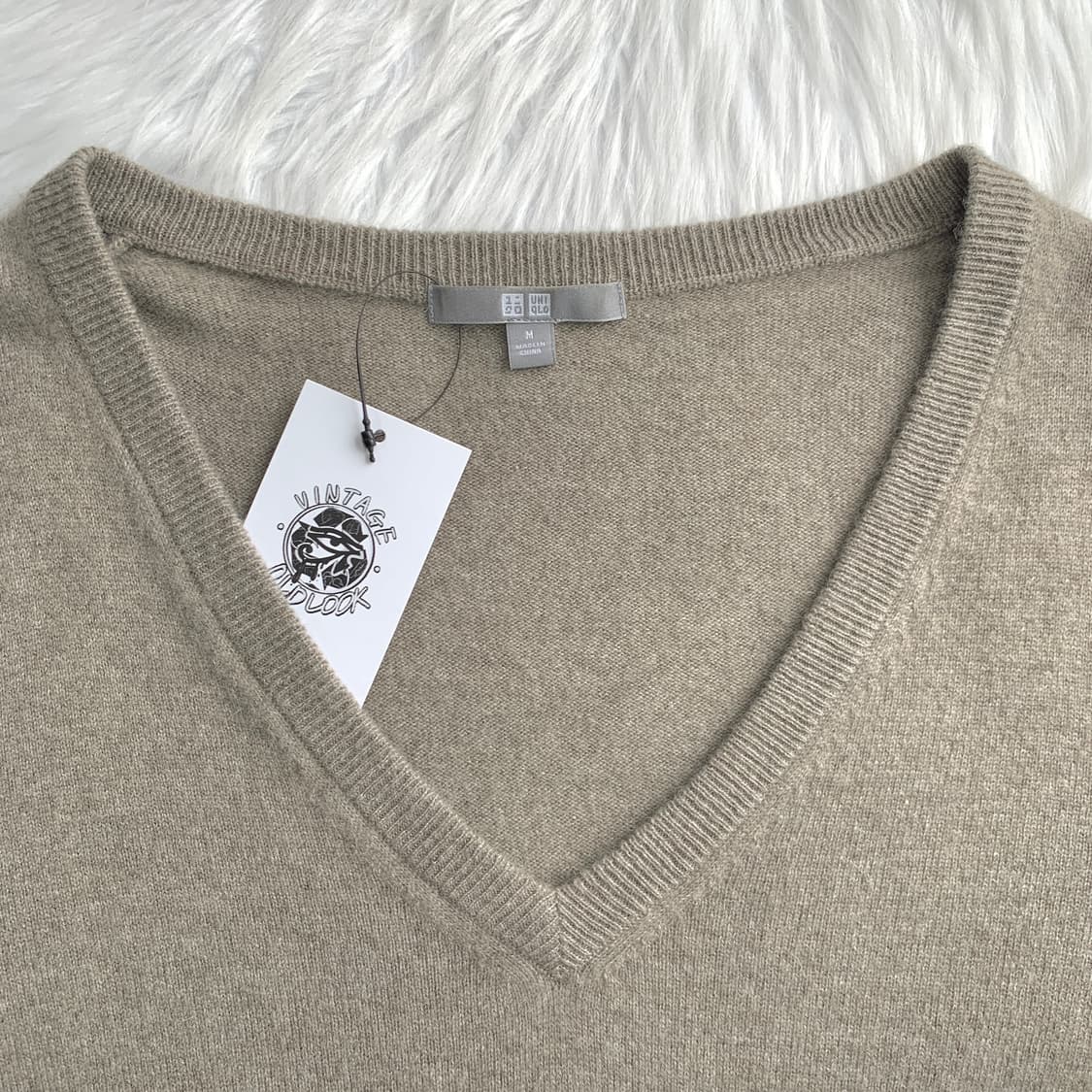 일본 유니클로 캐시미어 100 브이넥 니트 1768 상품이미지4