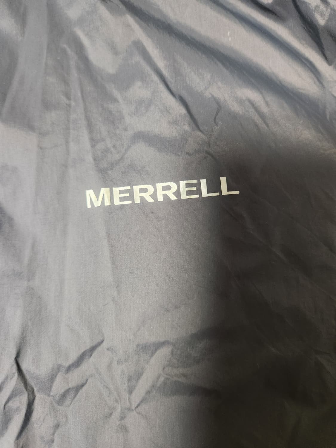 새상품급) 머렐 후드 탈부착 경량 바람막이 자켓 사이즈110

여러 중고 상품이미지6