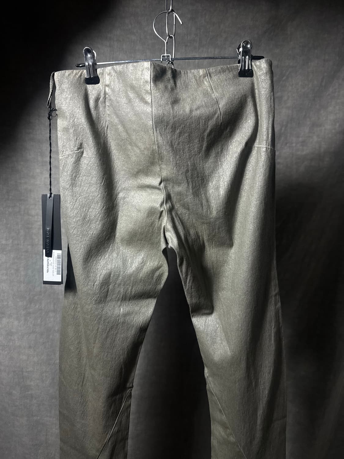 MASNADA Metallic Coated Slim Pants  상품이미지5