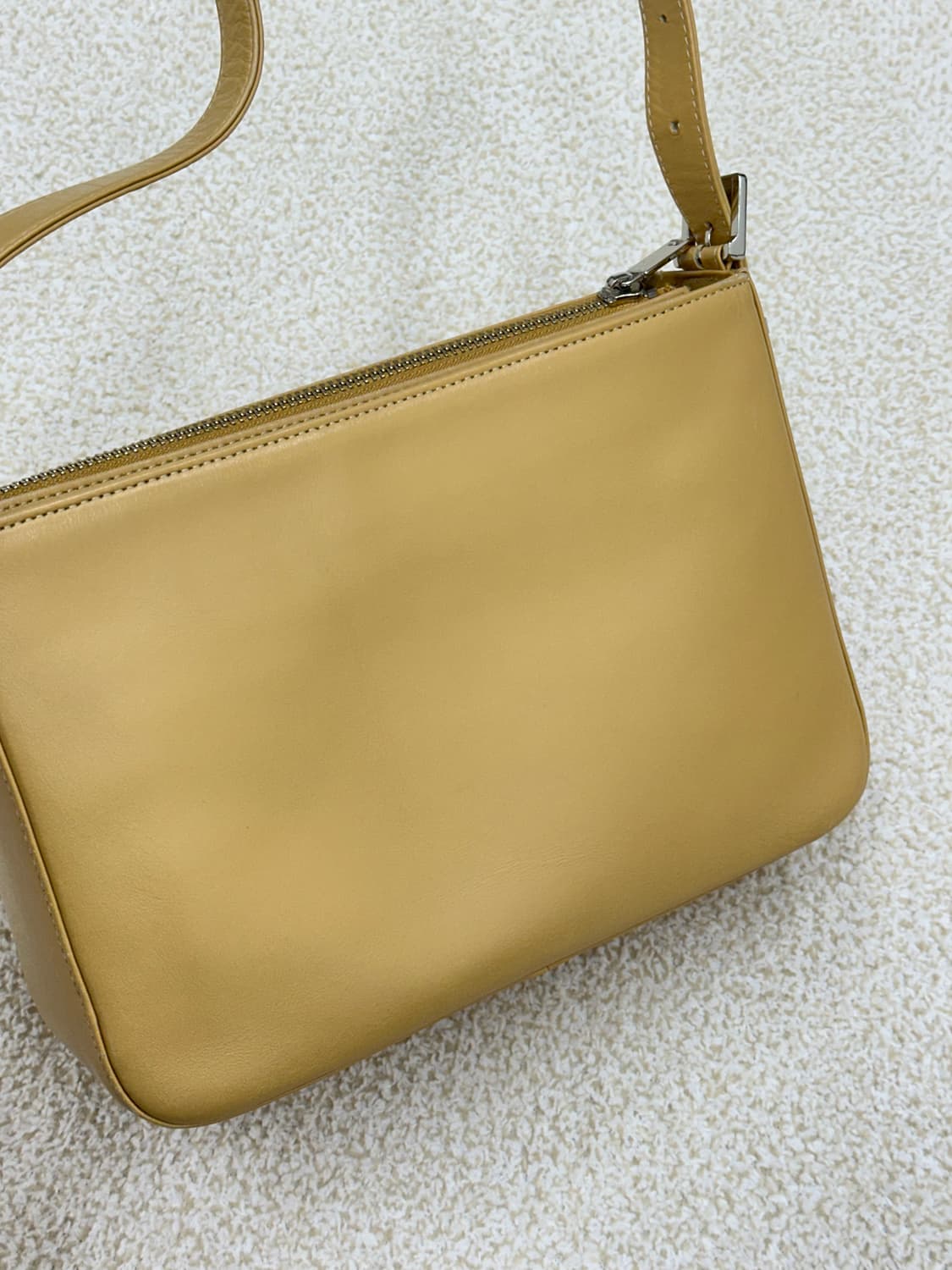 꾸레쥬 숄더백 상품이미지7